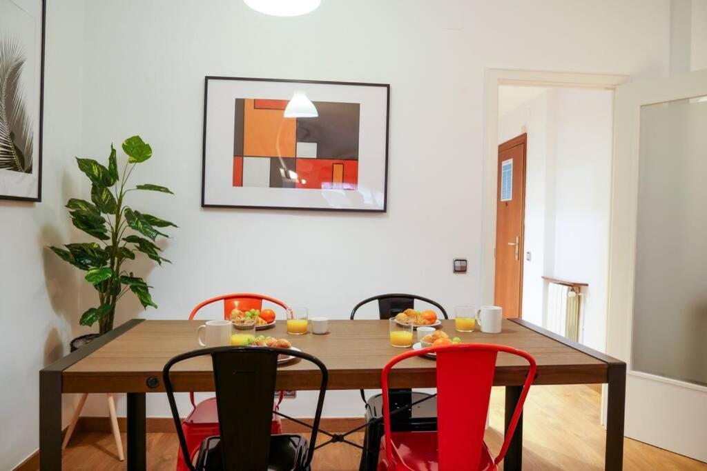 Stay U-Nique Apartments Lluca Барселона Екстериор снимка