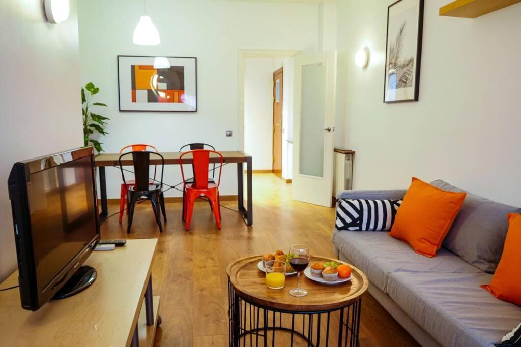 Stay U-Nique Apartments Lluca Барселона Екстериор снимка